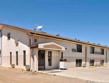 Super 8 By Wyndham Bowman Otel Dış mekan fotoğraf